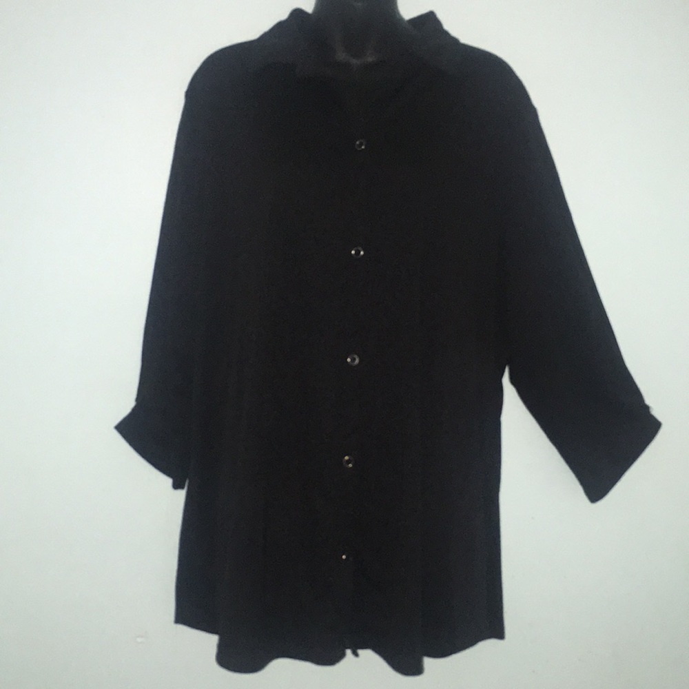 Women’s Avenue Studio Black Button Up Blouse, Size 22/24